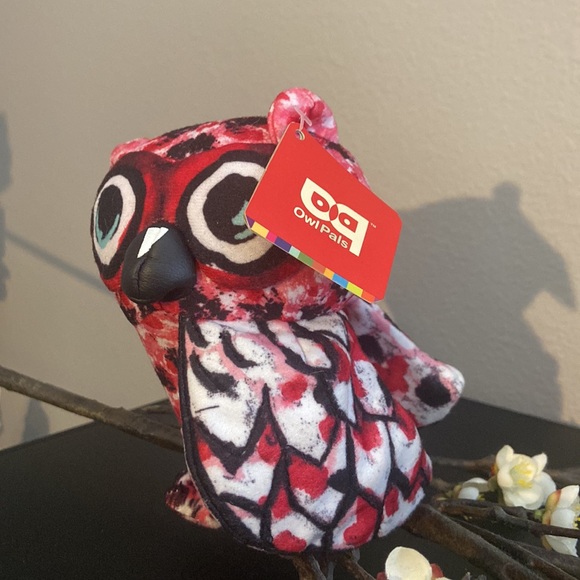 ๐ฆ Owl Pals: Red, Black & White Owl ๐ฆ - Picture 5 of 15